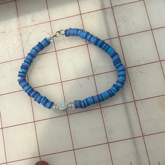 blue smiley face bracelet - Picture 1 of 1